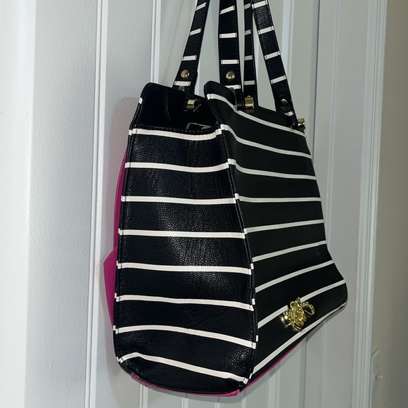 Betsey Johnson Black/White Striped, Pink Bottom, Lg Pink Bow, Tote - Picture 3 of 7